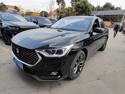 宝骏RC-6 2019款 1.5T CVT 24小时在线豪华型