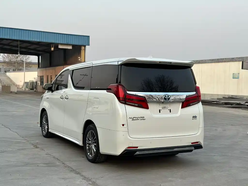 TOYOTA ELFA