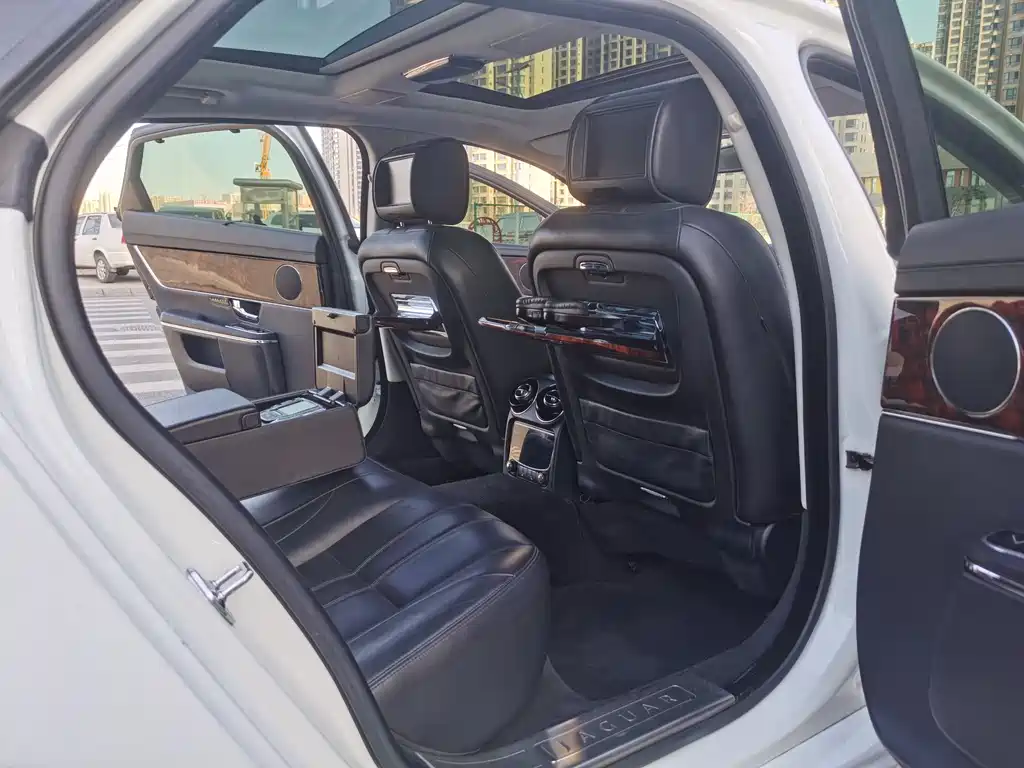 Jaguar XJ 2011 XJL 3.0