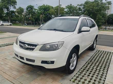 比亚迪S6 2012款 2.0L 手动尊贵型