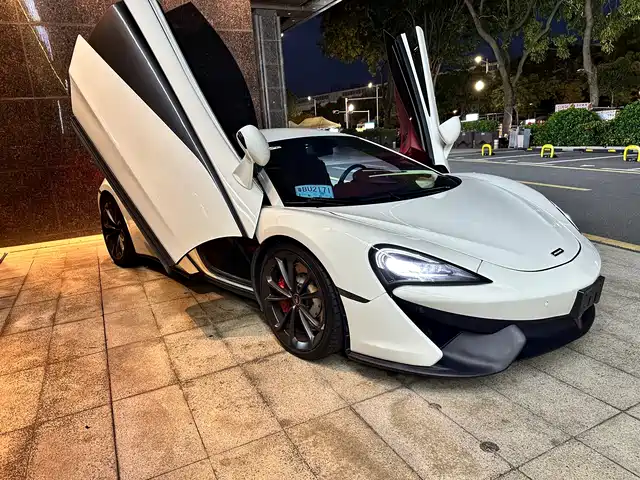 MCLAREN 540C 2017