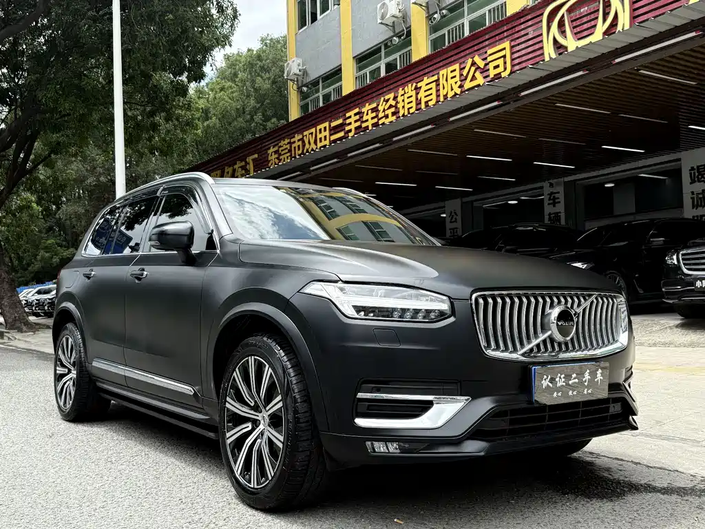 VOLVO  XC90