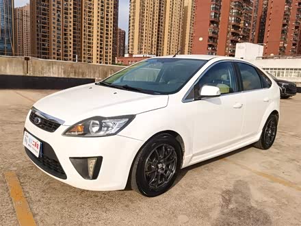 福克斯 2013款 两厢经典 1.8L 自动基本型