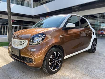 smart forfour 2016款 1.0L 52千瓦激情版