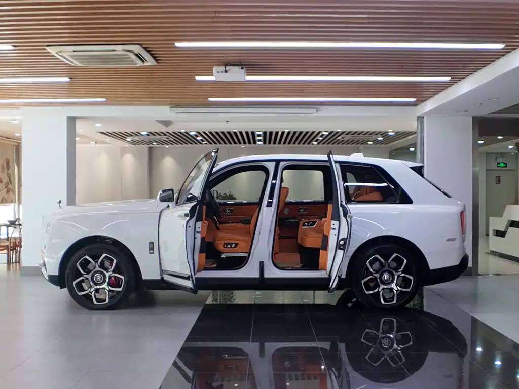 ROLLS-ROYCE CULLINAN