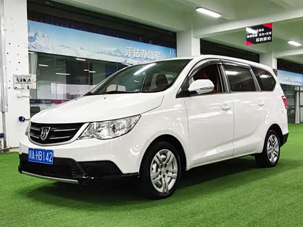 宝骏730 2016款 1.5L 手动豪华型 7座