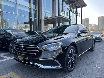 奔驰E级新能源 2023款 E 350 e L 插电式混合动力轿车