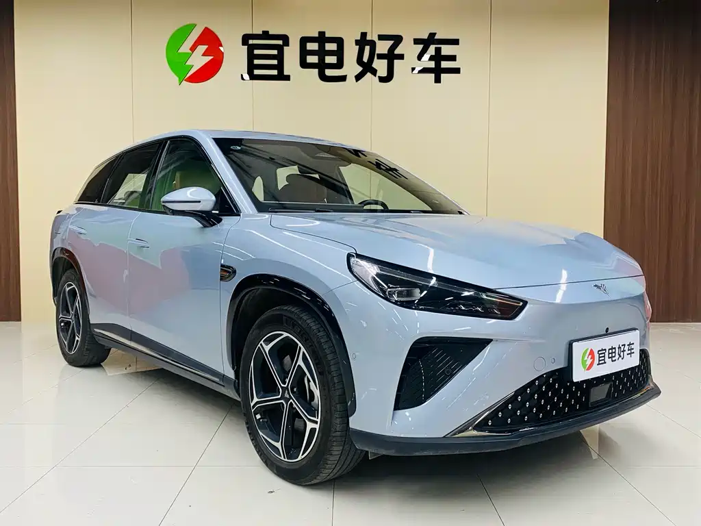 NEZHA AUTOMOBILE NEZHA L