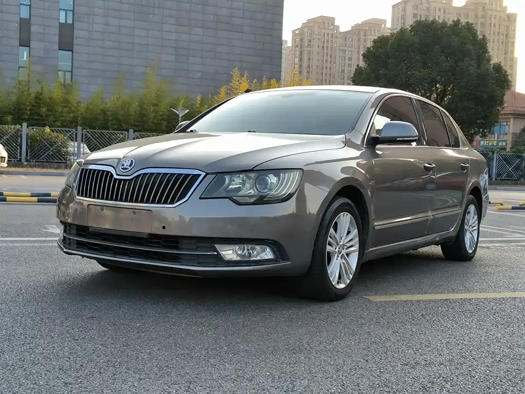 Skoda Superb 2013