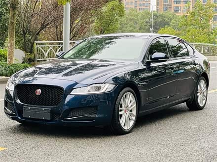 捷豹XFL 2021款 XFL 2.0T P200 两驱精英豪华版