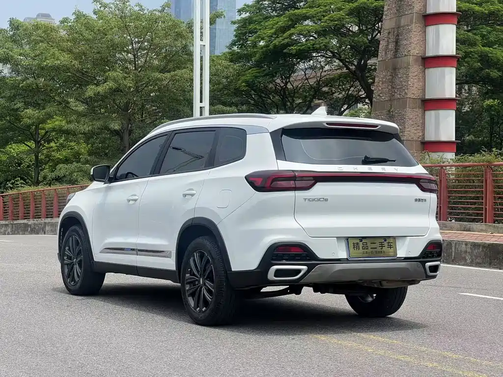 CHERY TIGGO 8