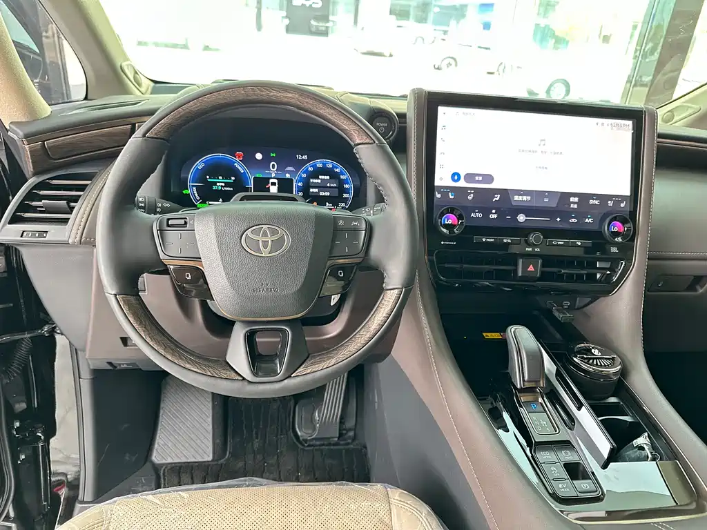 TOYOTA ELFA