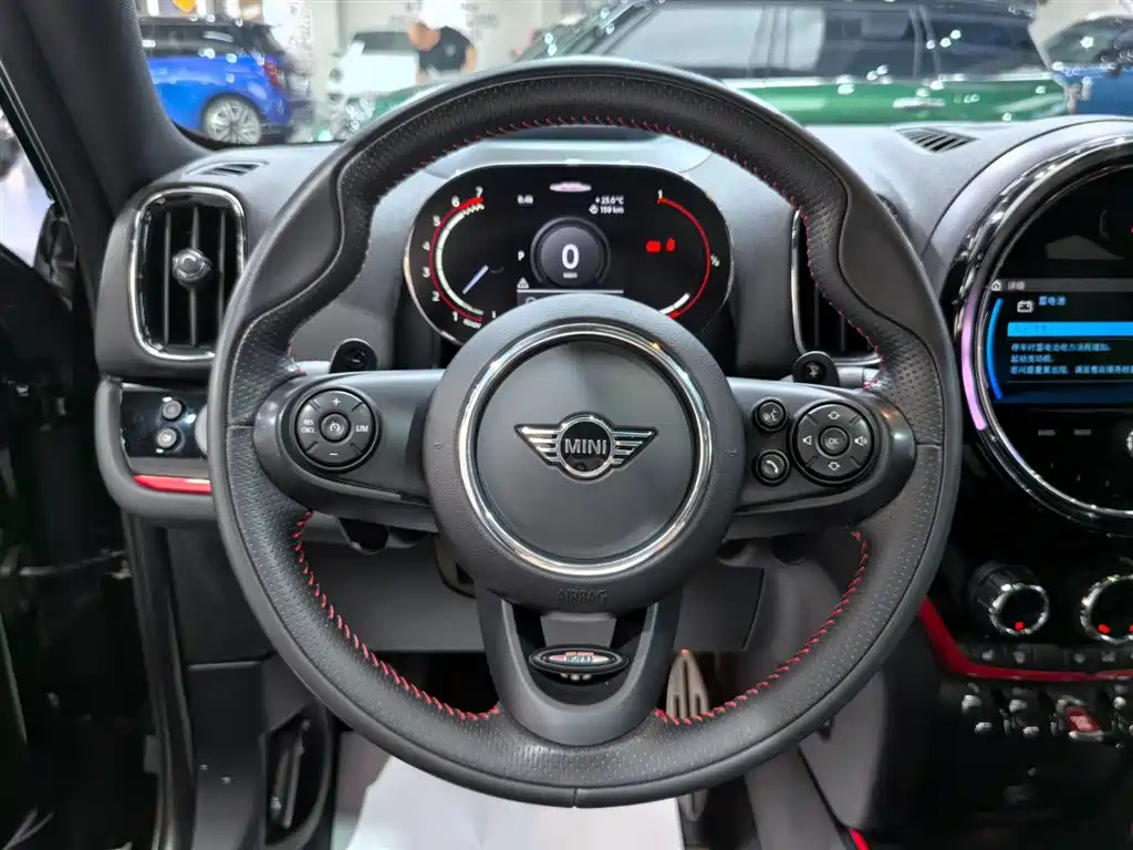 MINI JCW COUNTRYMAN