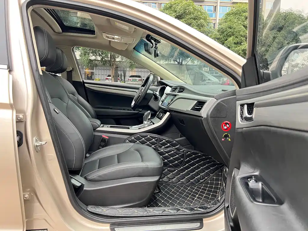 GEELY AUTOMOBILE EMGRAND GL
