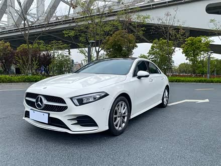 奔驰A级 2021款 A 200 L 运动轿车时尚型