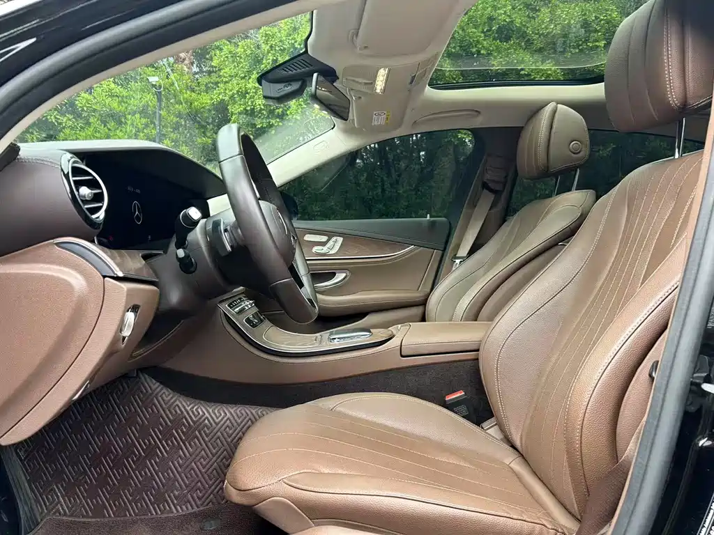 MERCEDES-BENZ E CLASS