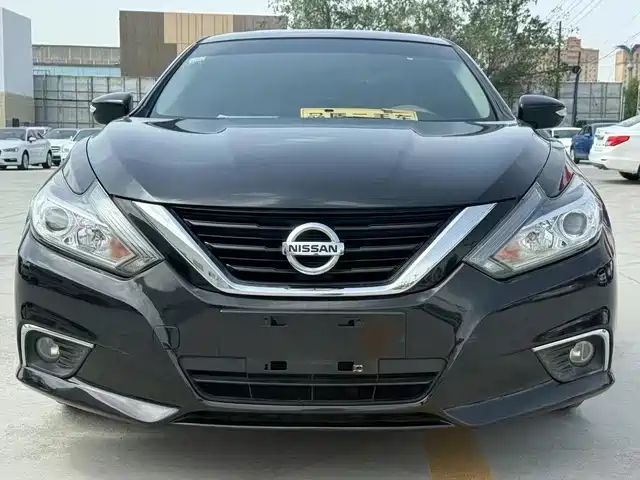 NISSAN TEANA 2018