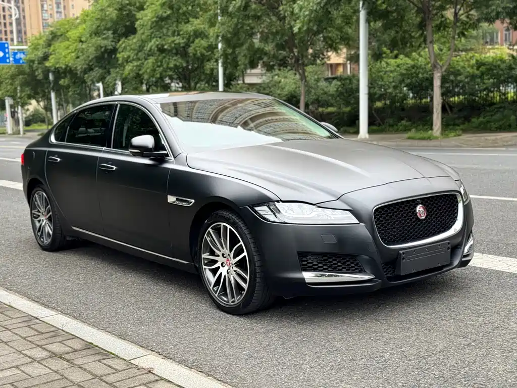 JAGUAR XFL