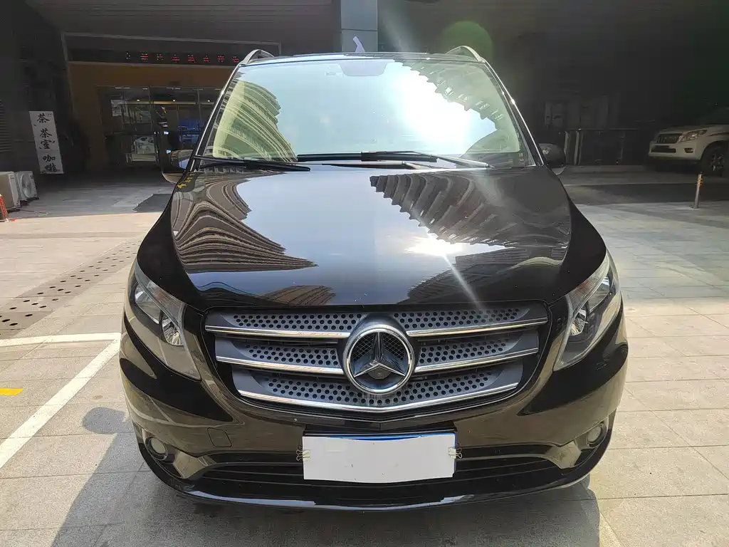 MERCEDES-BENZ VITO