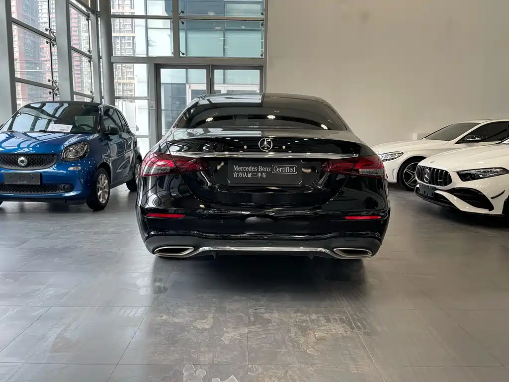 MERCEDES-BENZ E CLASS