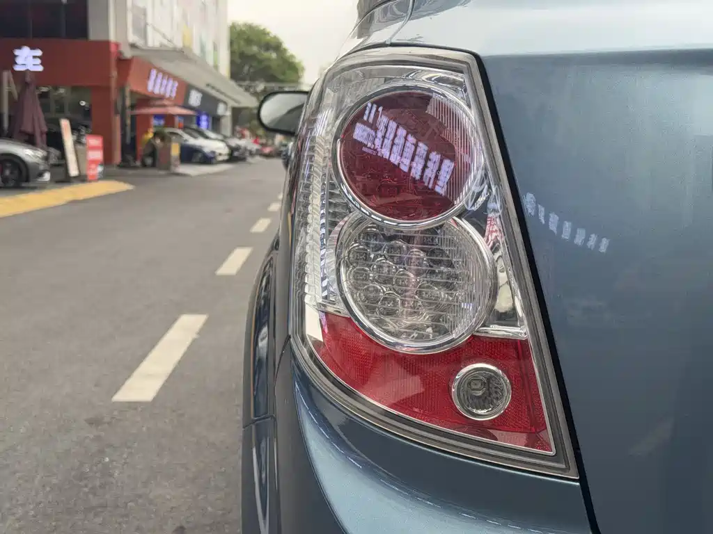 BYD e6 — миниатюра 13