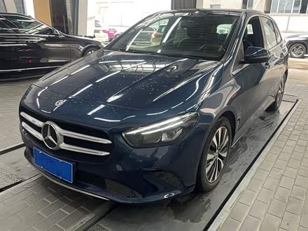 奔驰B级 2021款 B 200 动感型