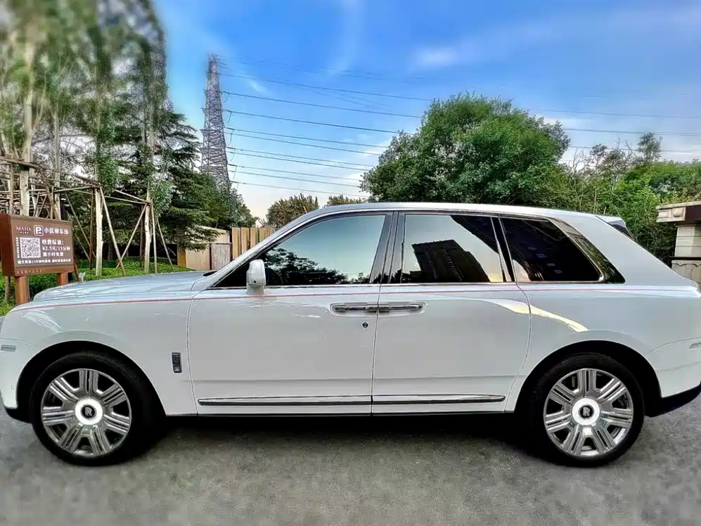 ROLLS-ROYCE CULLINAN