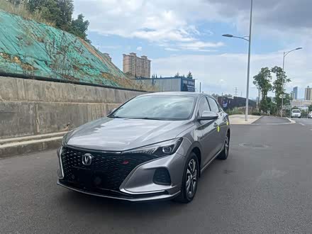 逸动 2021款 PLUS 蓝鲸NE 1.4T GDI DCT尊贵型