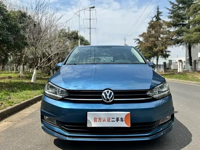 VOLKSWAGEN TOURAN 2018