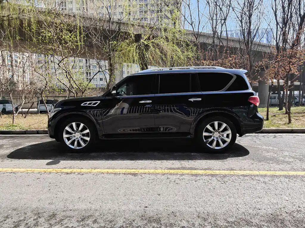 Infiniti QX 2013 QX56