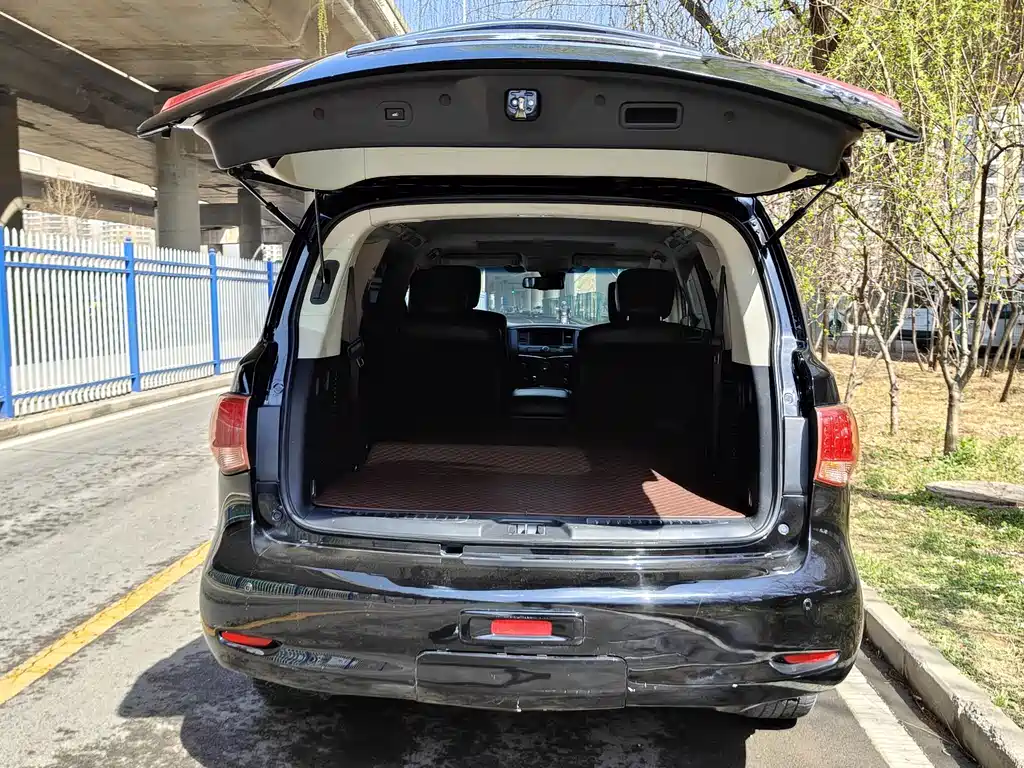 Infiniti QX 2013 QX56