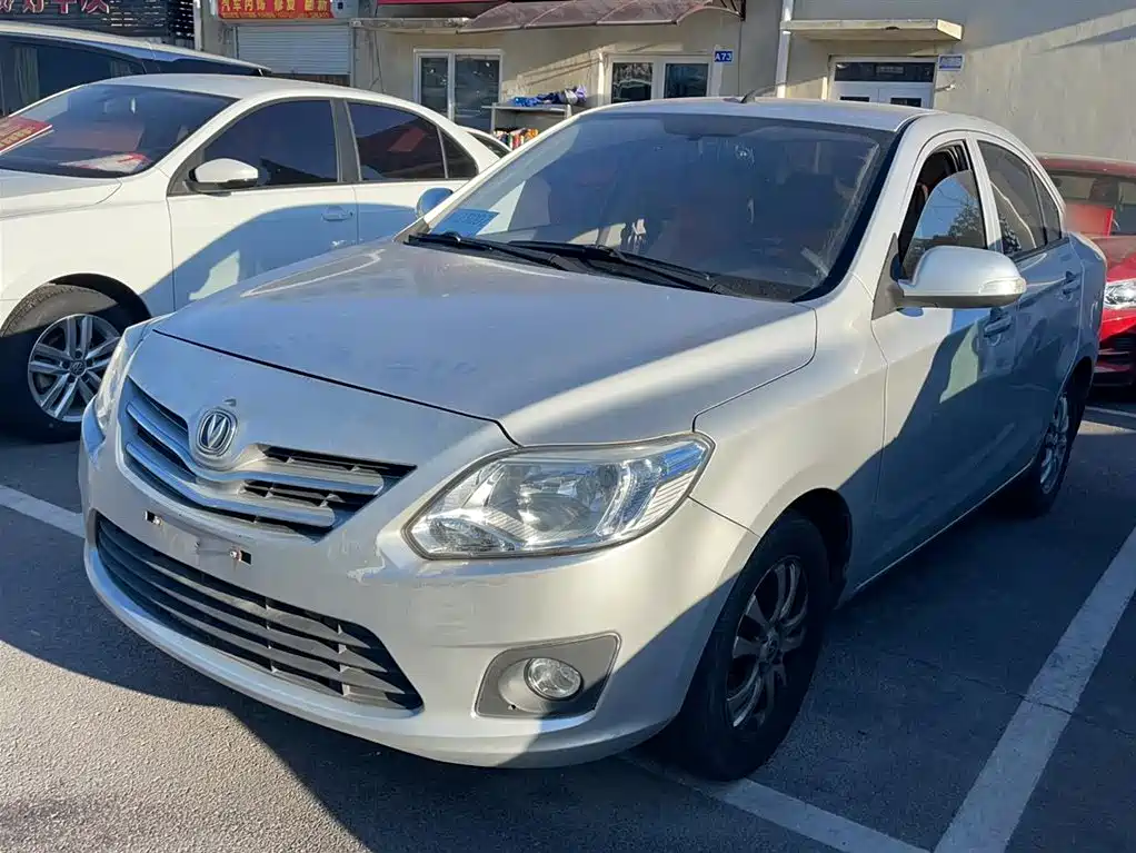 Changan V3 2014