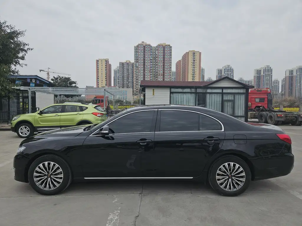 RED FLAG HONGQI H7