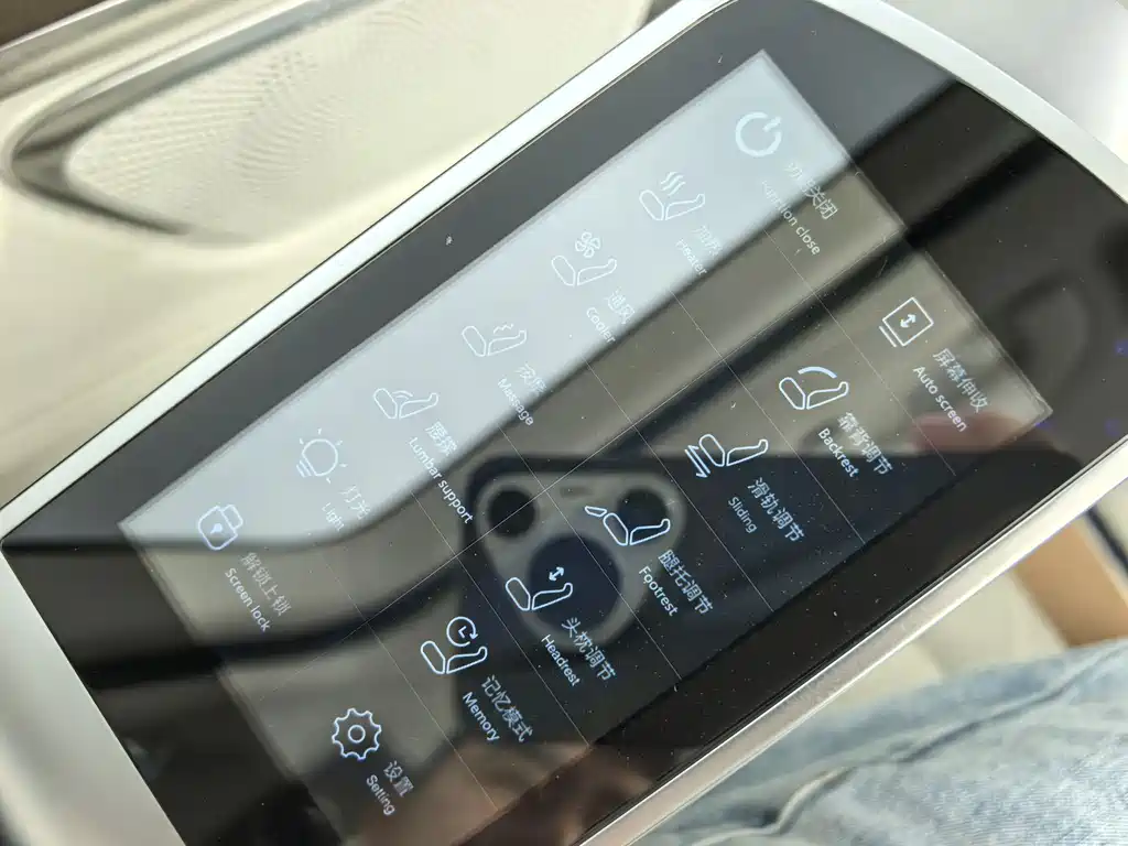 MERCEDES-BENZ V CLASS