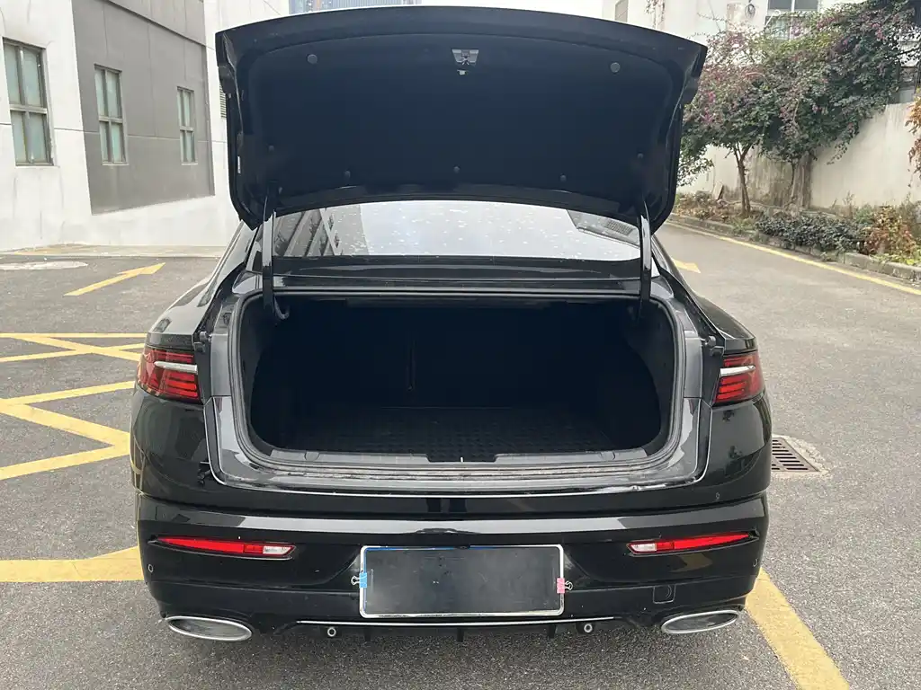 GEELY AUTOMOBILE XINGRUI