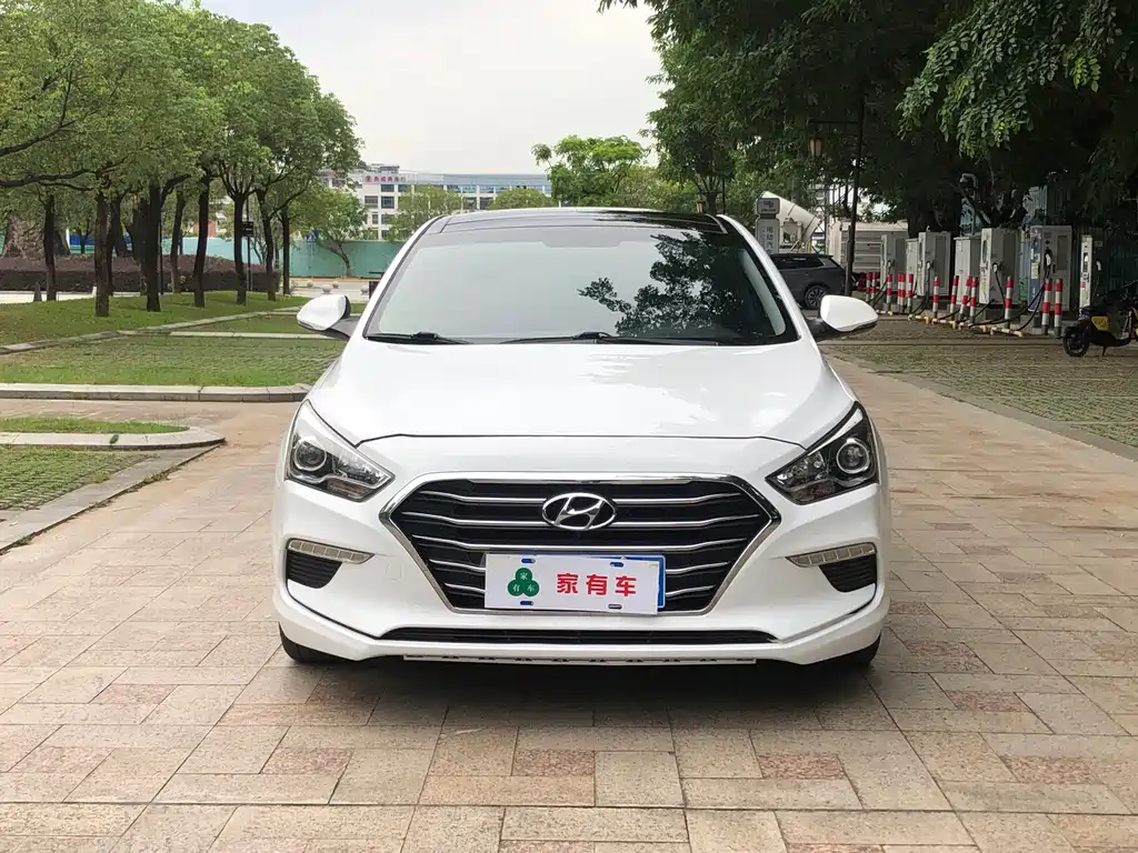 HYUNDAI NAME PICTURE