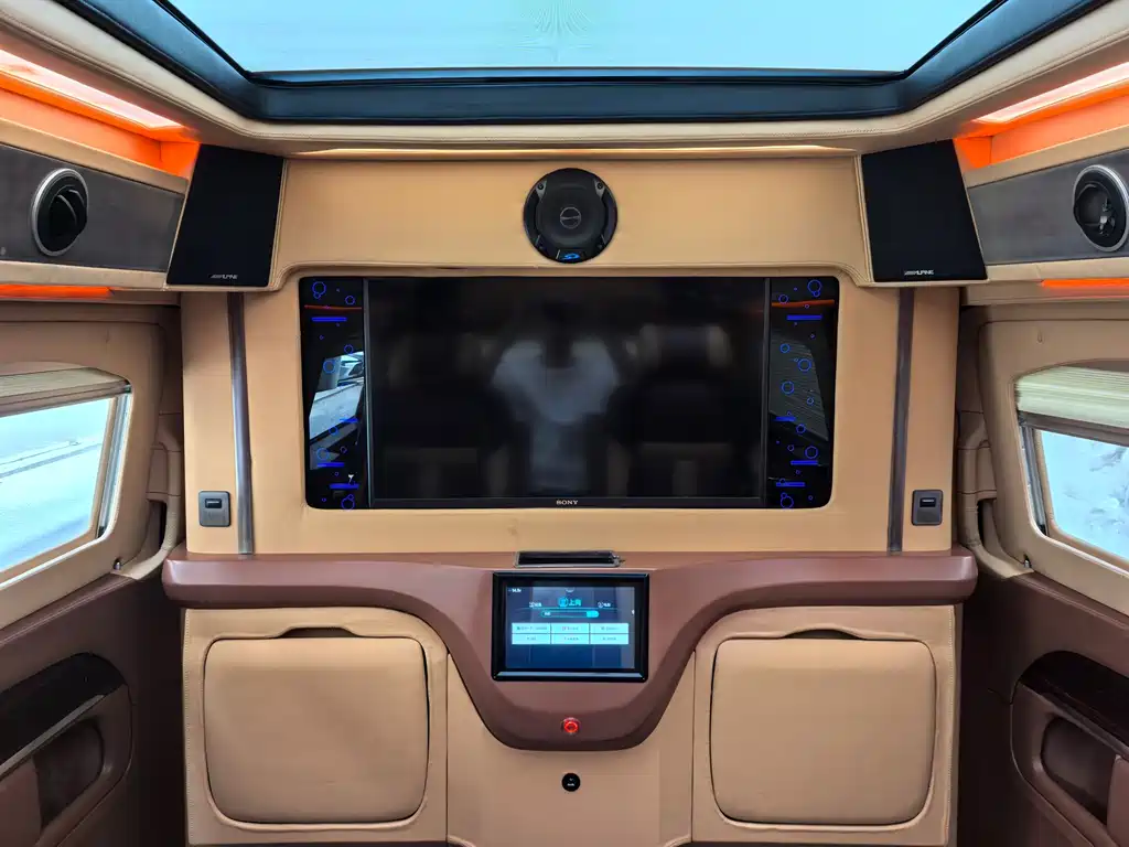 MERCEDES-BENZ V CLASS