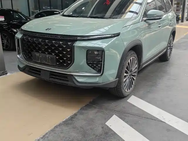 JIETU SHANHAI  L9 2024