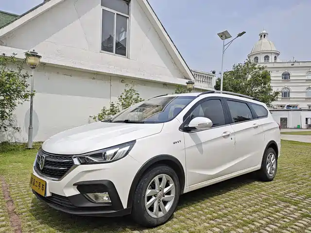 BAOJUN  310W 2018