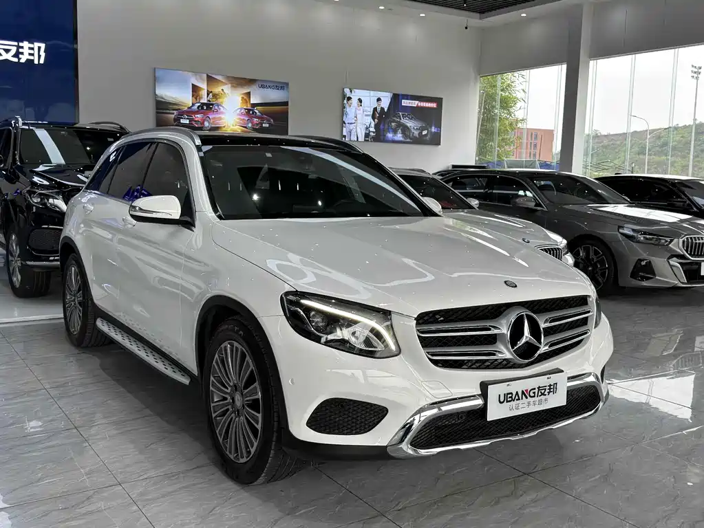 MERCEDES-BENZ GLC