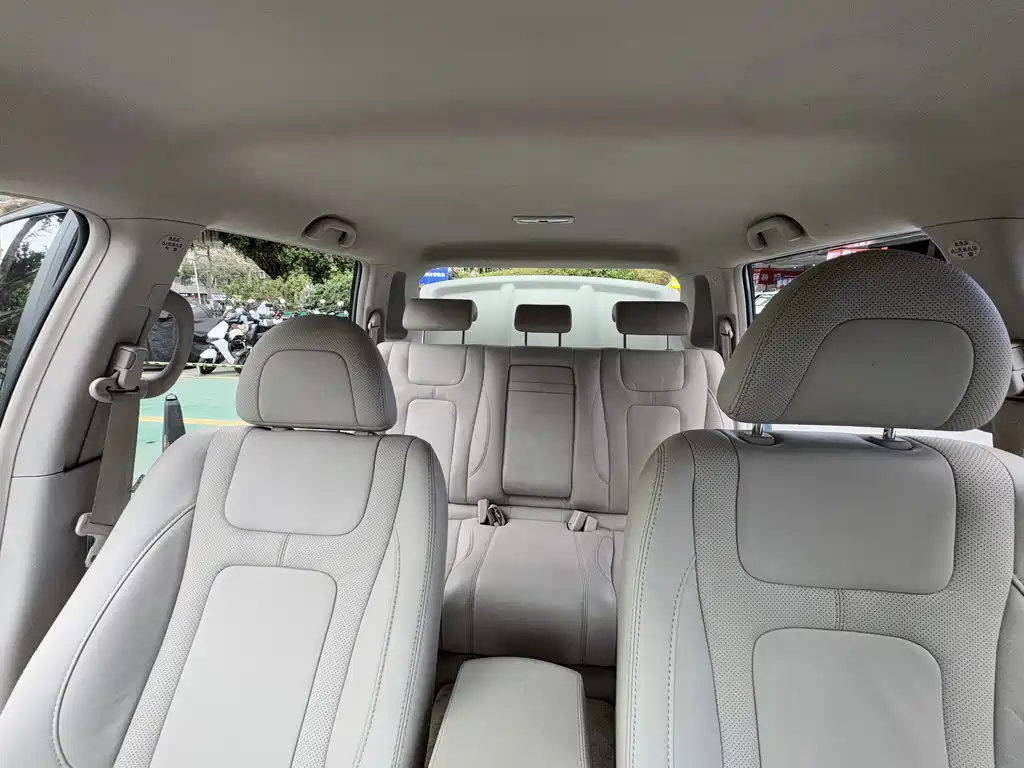BYD e6 — миниатюра 22