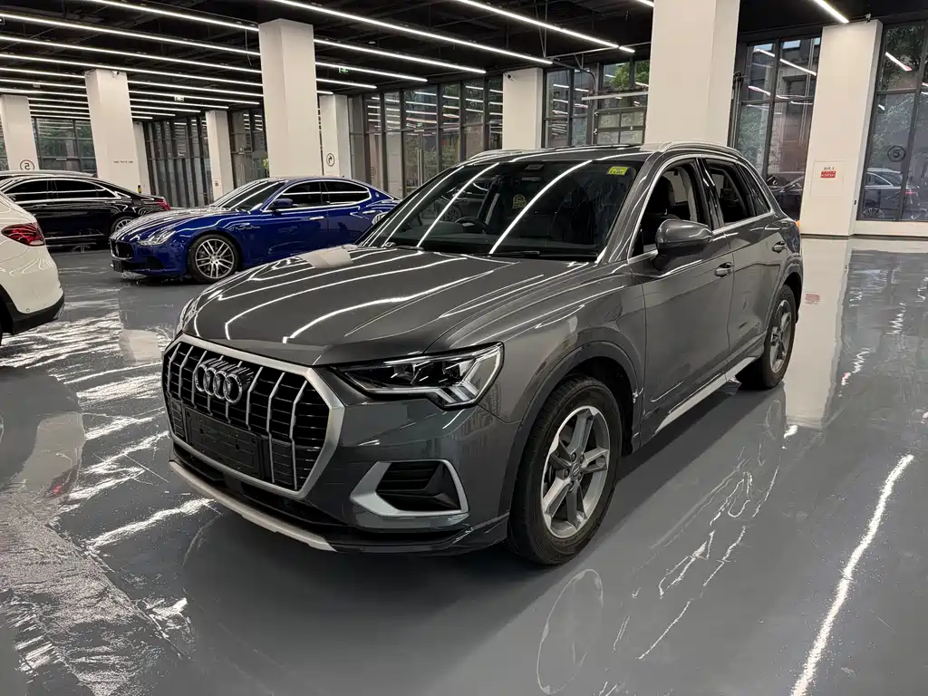 Ауди Q3 2021 года 35 TFSI Прогрессивная версия 55000 km 2021