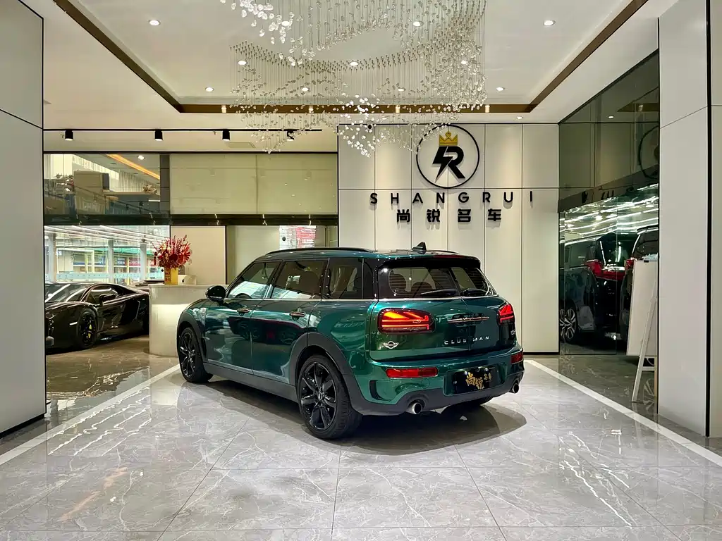 MINI  CLUBMAN