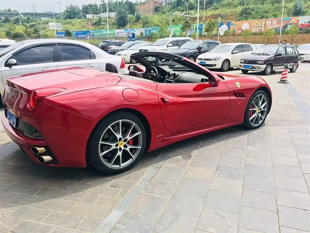 Ferrari California T 4.3L Standard Type, фото 12