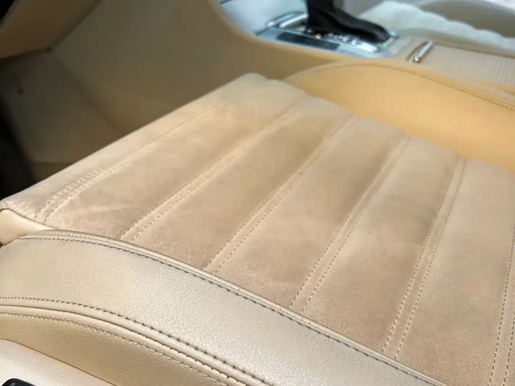 Volkswagen Passat 2011 2.0T Luxury