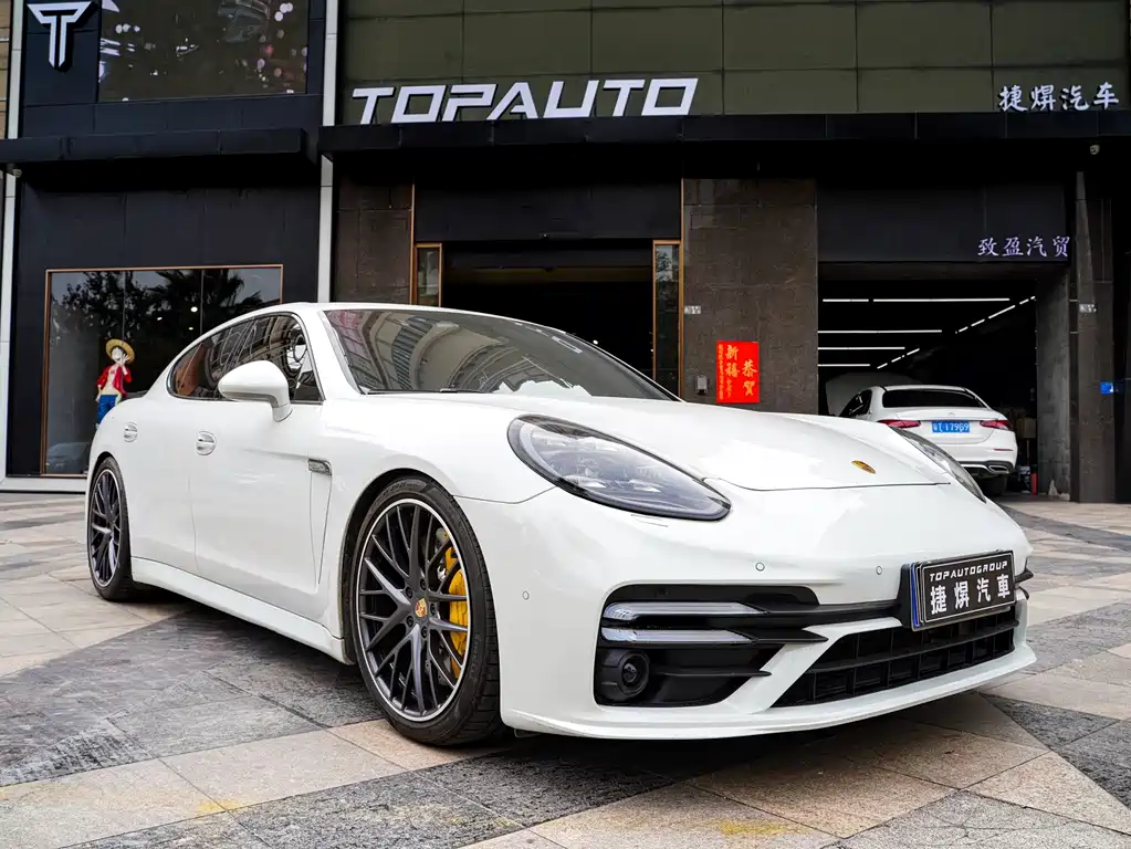 Porsche Panamera 2013