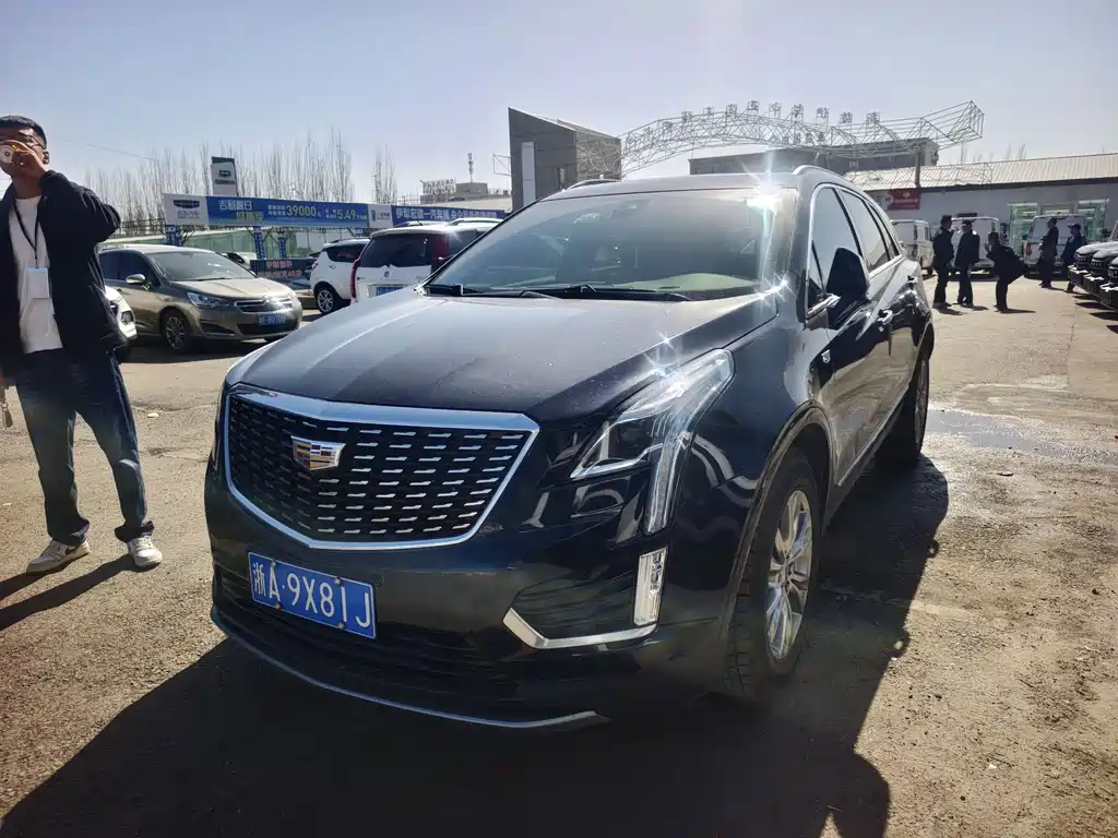 CADILLAC XT5