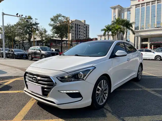 MODERN NAME PICTURE 2018