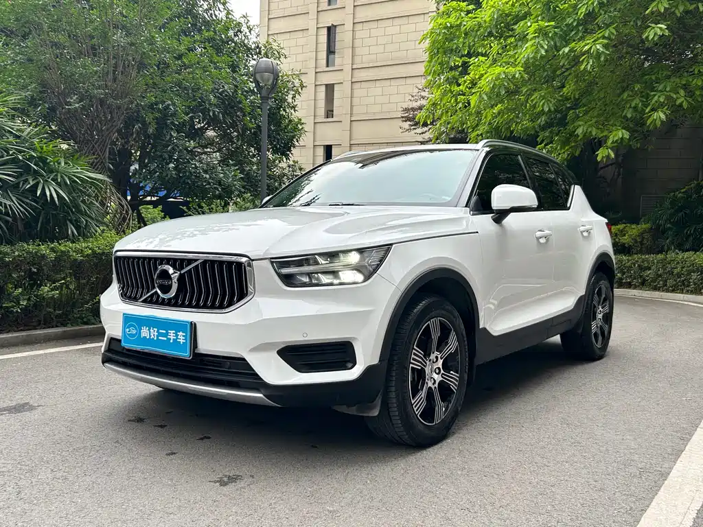 Volvo XC40 2020 года T3 Intelli-Smart Luxury Edition 45000 km 2020