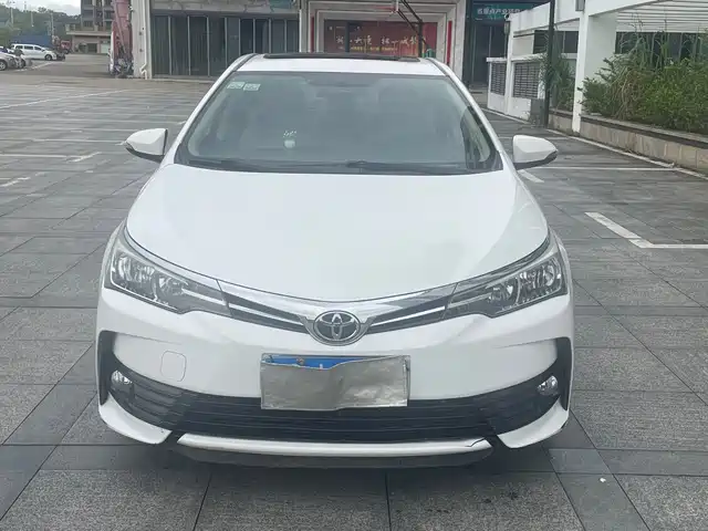TOYOTA COROLLA 2018